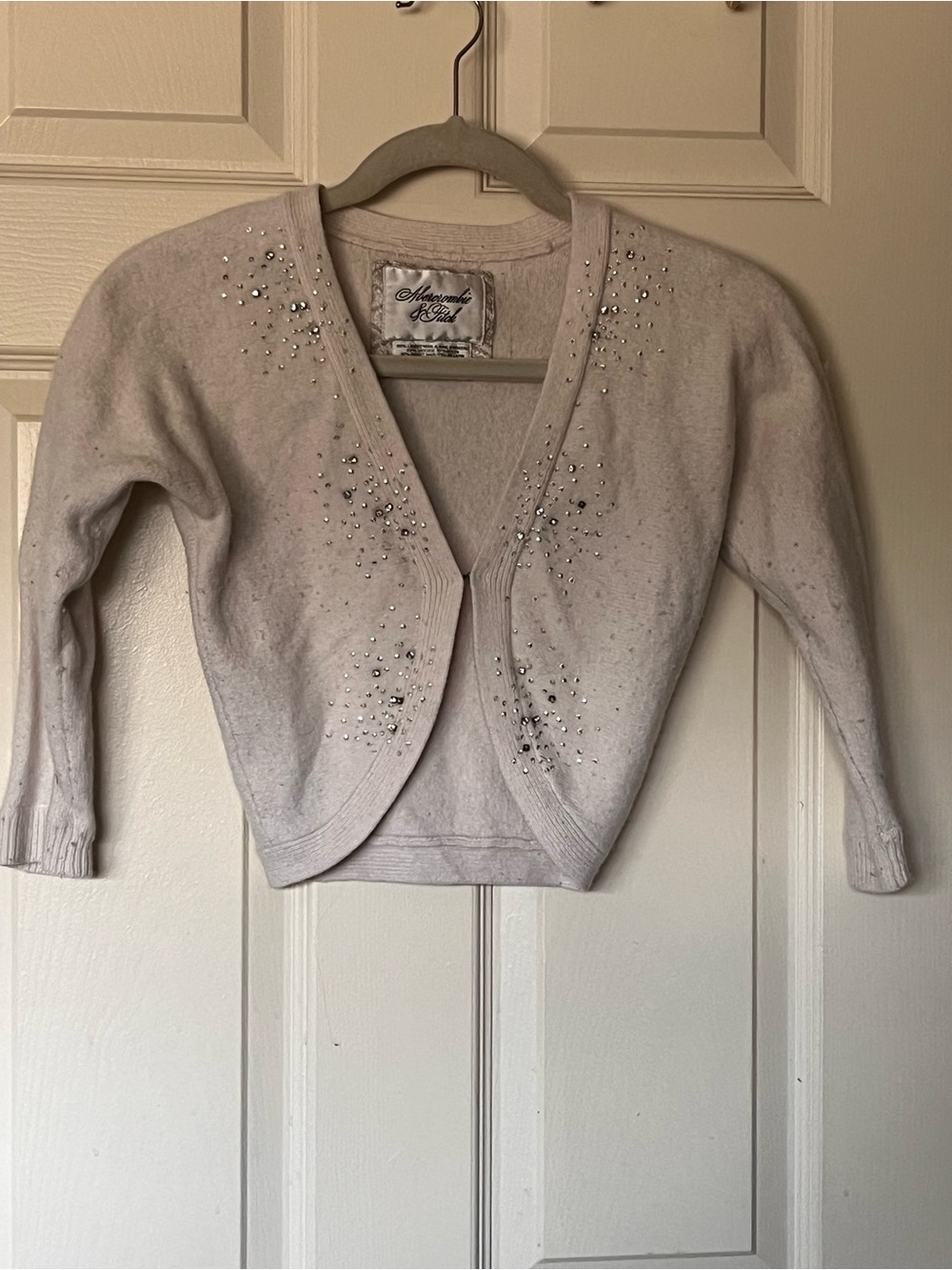 Vintage Y2K Abercrombie & Fitch Cream Wool Blend Rhinestone V-Neck Cropped Shrug